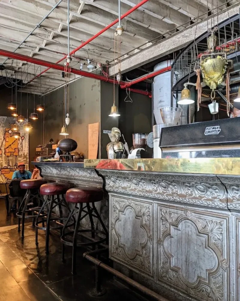 Coffee shops & restaurants